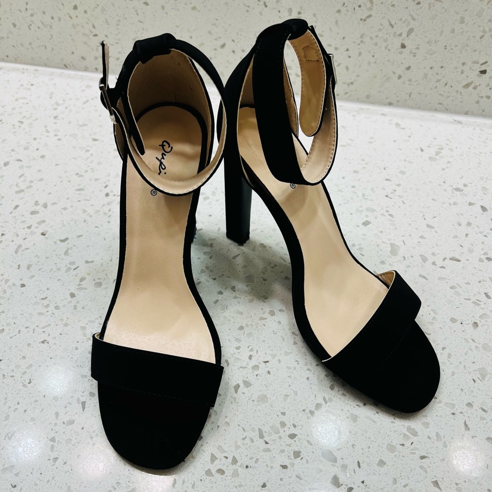Qupid Black High Heels